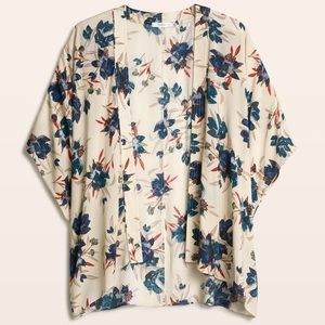 Aritzia Talula Cosima Kimono